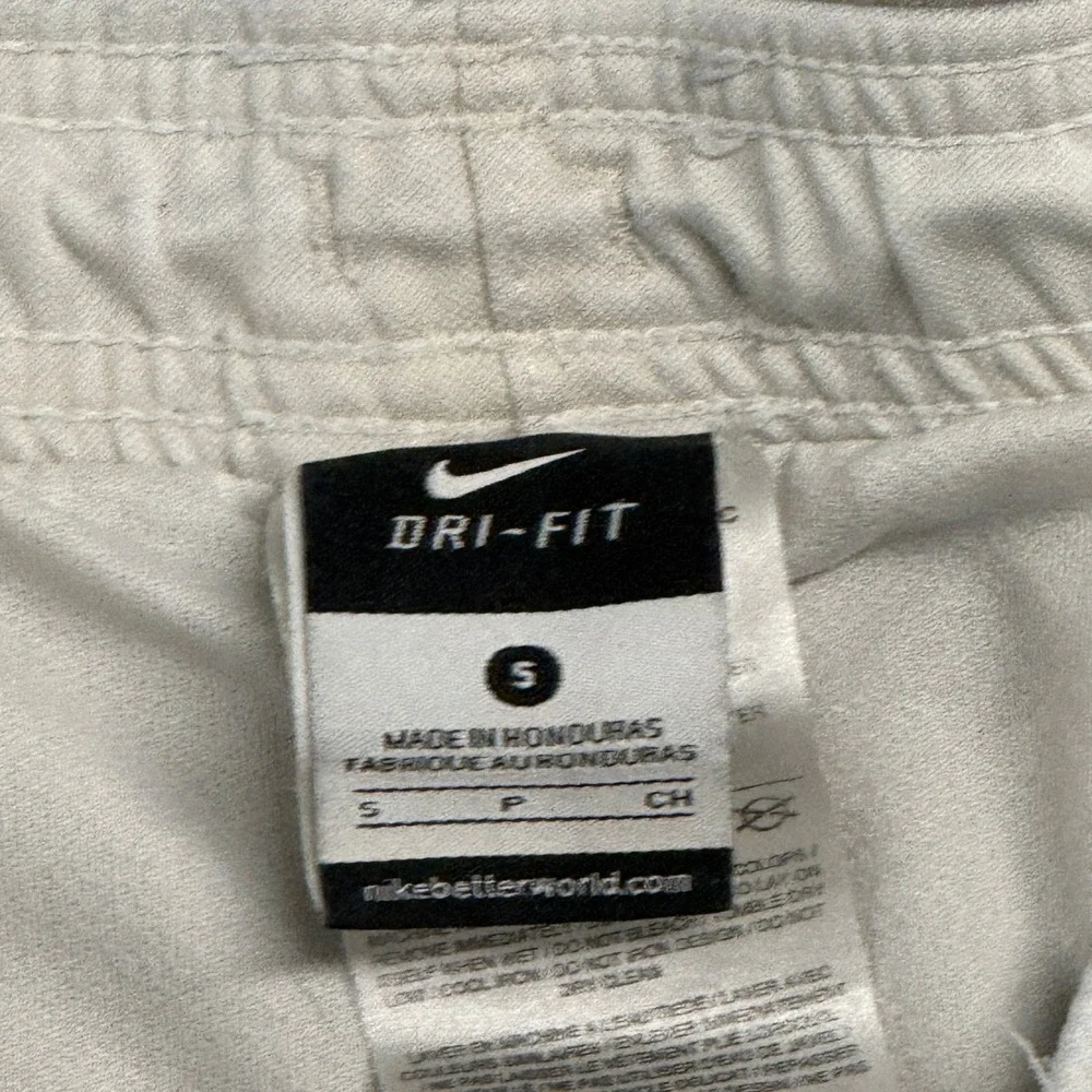 Nike Mens Dri-FIT Athletic Basketball Shorts Grey White Swoosh Small S